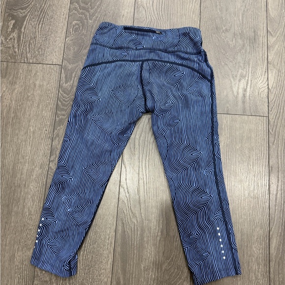 Nike Dri-FIT Striped Blue and Black Leggings - Picture 2 of 4